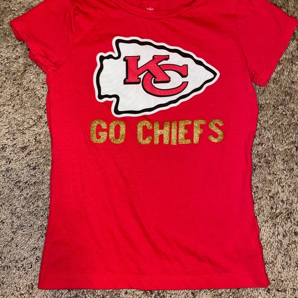Size 7 girls (small) NWOT Kansas City (KC) Chiefs Shirt - Picture 2 of 5